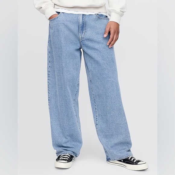 GAP Medium Wash Extra Baggy Jeans NWT - Picture 3 of 7